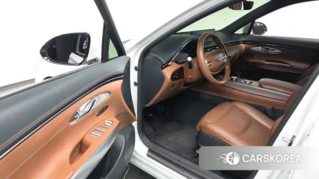 Genesis GV70 2022 Белый из Кореи, фото 2