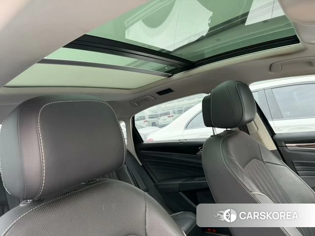 Volkswagen Passat 2021 Черный из Китая, фото 2