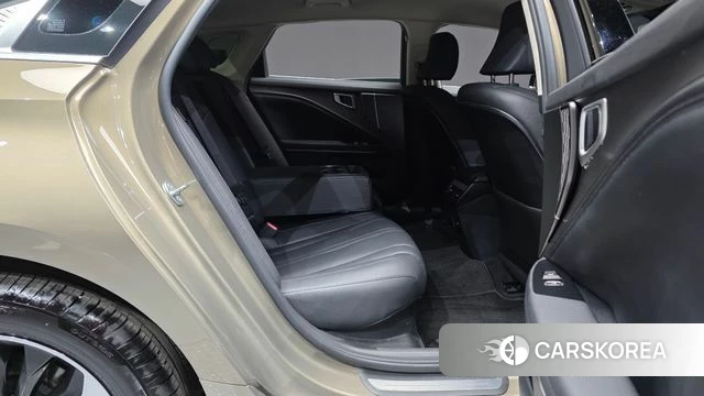 Kia The New K8 Hybrid 2024 Жемчужный цвет из Кореи, фото 2