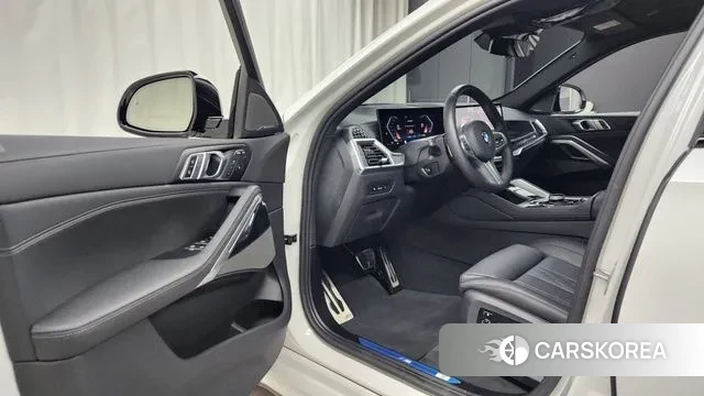 BMW X6 (G06) 2023 Белый из Кореи, фото 2