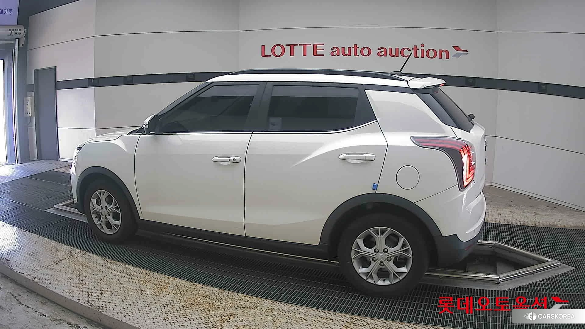 SsangYong Tivoli 2022 Grand White из Кореи, фото 2
