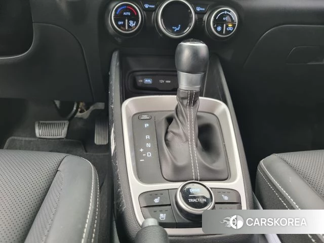 Hyundai Venue 2021 Белый из Кореи, фото 2