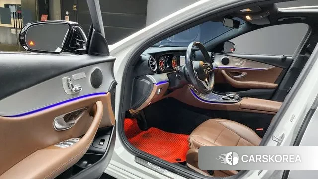 Mercedes-Benz E-Class W213 2020 Белый из Кореи, фото 2