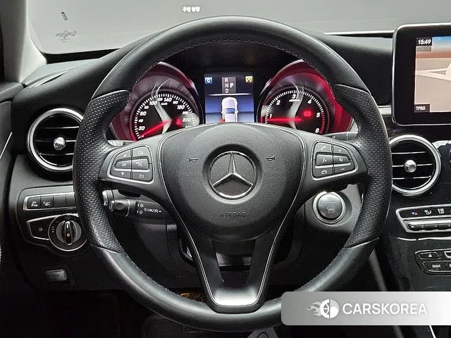 Mercedes-Benz C-Class W205 2018 Белый из Кореи, фото 2