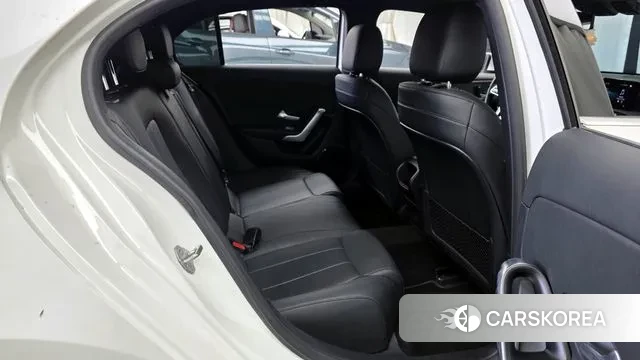 Mercedes-Benz A-Class W177 2021 Белый из Кореи, фото 2