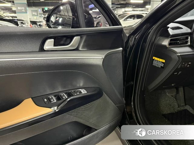 Kia K5 3rd generation 2020 Черный из Кореи, фото 2