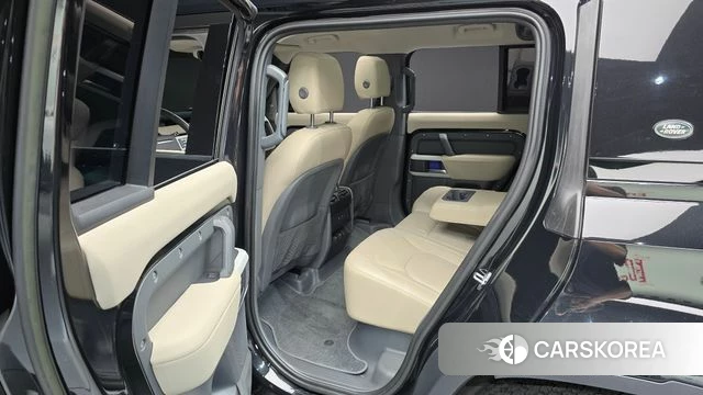 Land Rover Defender (L663) 2022 Черный из Кореи, фото 2