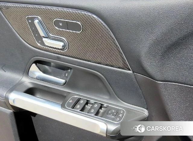 Mercedes-Benz GLB-Class X247 2021 Черный из Кореи, фото 2