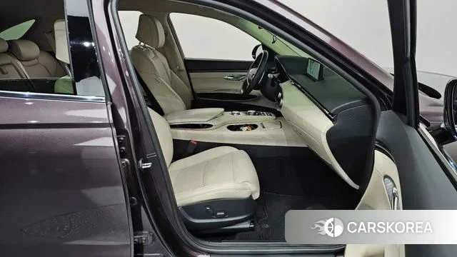 Genesis GV70 2021 Фиолетовый из Кореи, фото 2