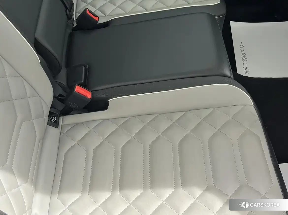 Volkswagen Tayron 2024 Белый из Китая, фото 2