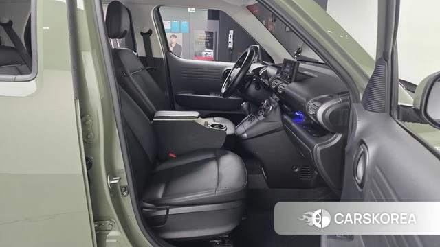 Hyundai Casper 2023 Зеленый из Кореи, фото 2