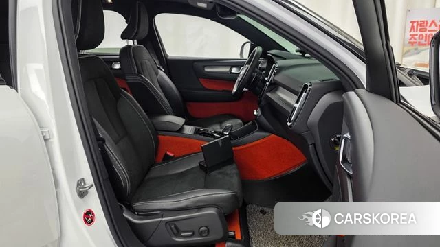 Volvo XC40 2018 Белый из Кореи, фото 2