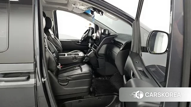 Hyundai Staria 2021 Серый из Кореи, фото 2