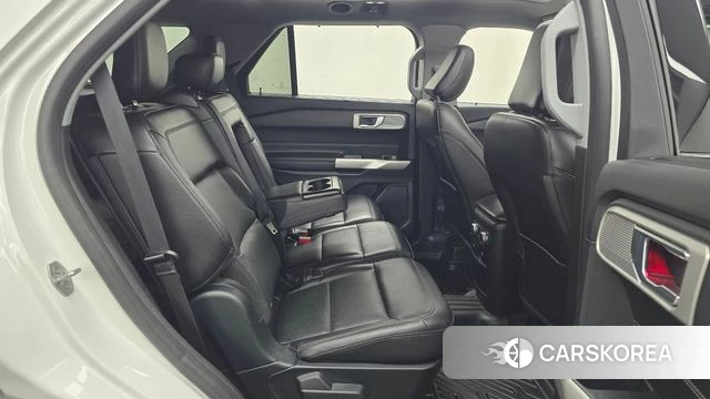 Ford Explorer 6th Generation 2021 Белый из Кореи, фото 2