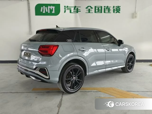 Audi Q2L 2023 Серебристо-серый из Китая, фото 2