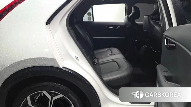 Kia Di Ol Nu Niro 2022 Белый из Кореи, фото 2