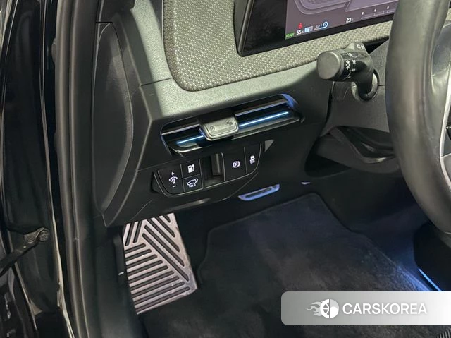 Kia EV6 2022 Черный из Кореи, фото 2