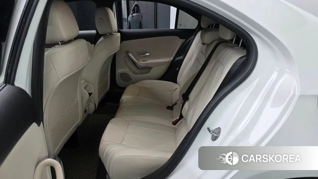 Mercedes-Benz A-Class W177 2022 Белый из Кореи, фото 2