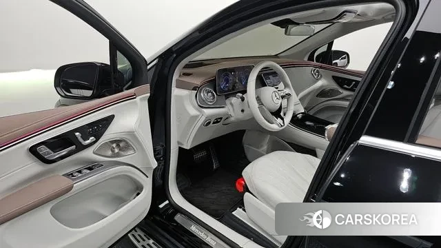 Mercedes-Benz EQS SUV X296 2023 Черный из Кореи, фото 2