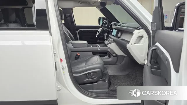 Land Rover Defender (L663) 2021 Белый из Кореи, фото 2