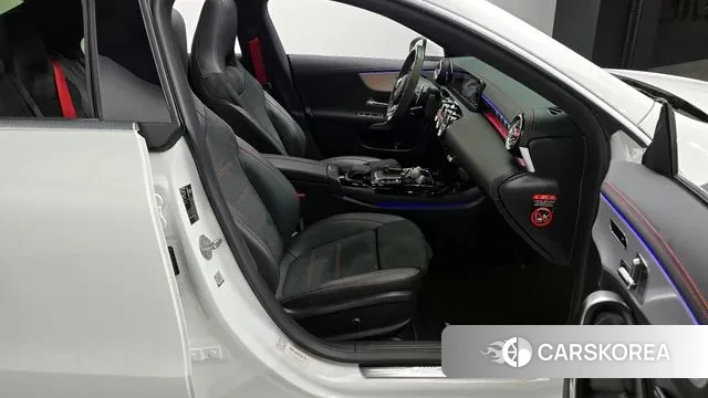 Mercedes-Benz CLA-Class C118 2020 Белый из Кореи, фото 2