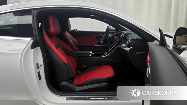 Mercedes-Benz CLE-Class C236 2025 Белый из Кореи, фото 2