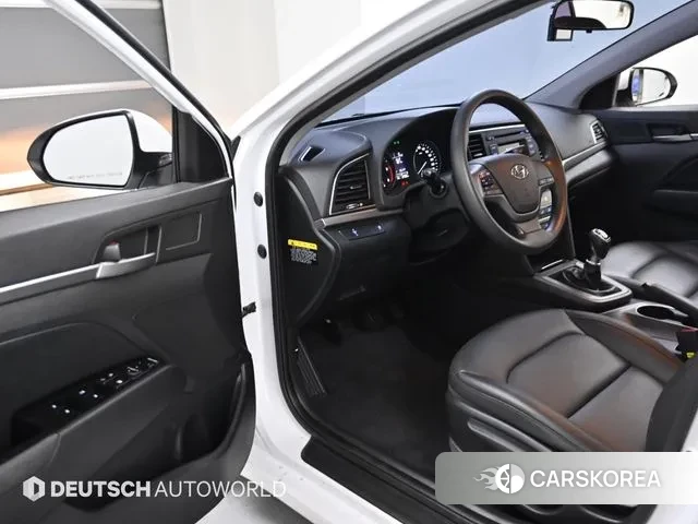 Hyundai Avante AD 2018 Белый из Кореи, фото 2