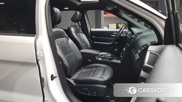 Ford Explorer 2018 Белый из Кореи, фото 2