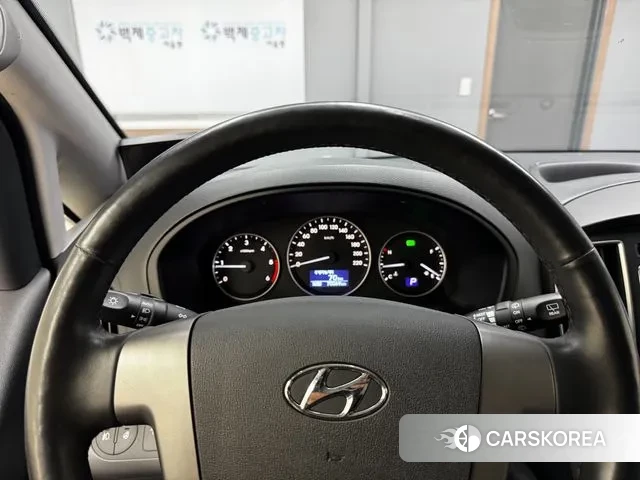 Hyundai The New Grand Starex 2018 Белый из Кореи, фото 2