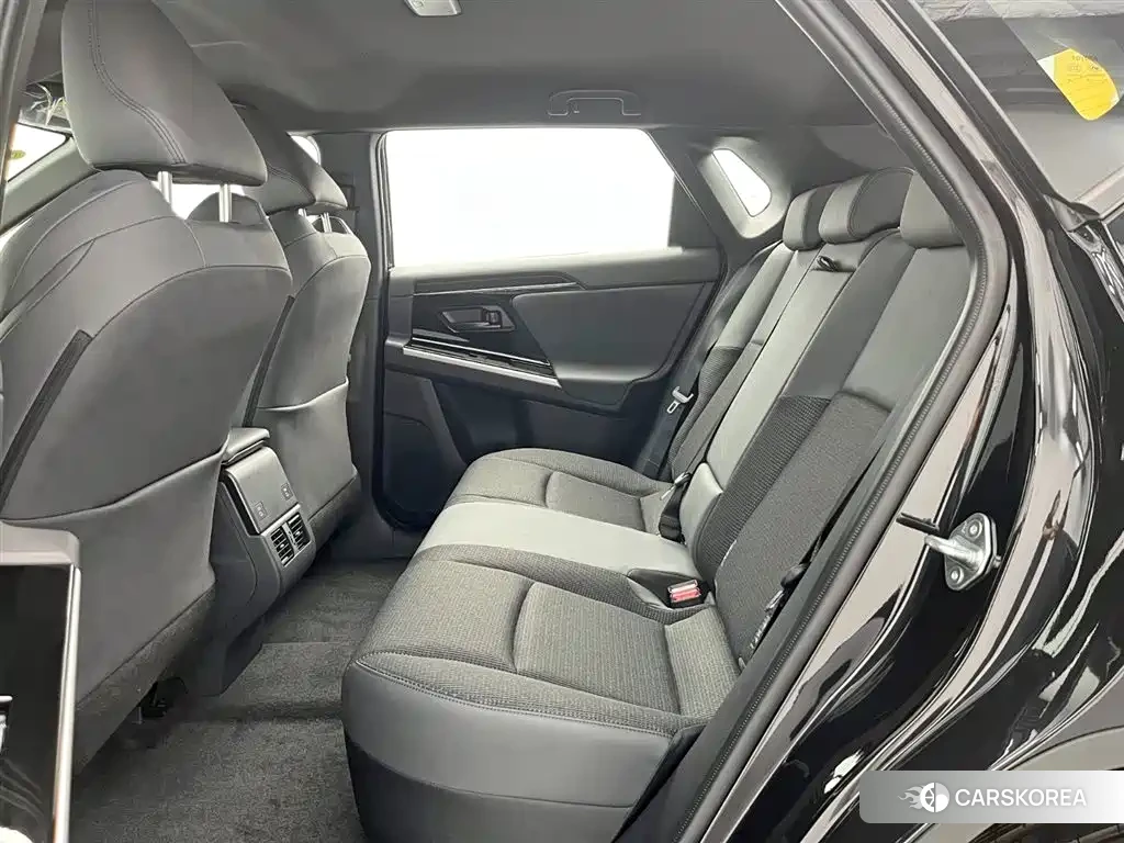 Toyota bZ4X 2026 Черный из Китая, фото 4