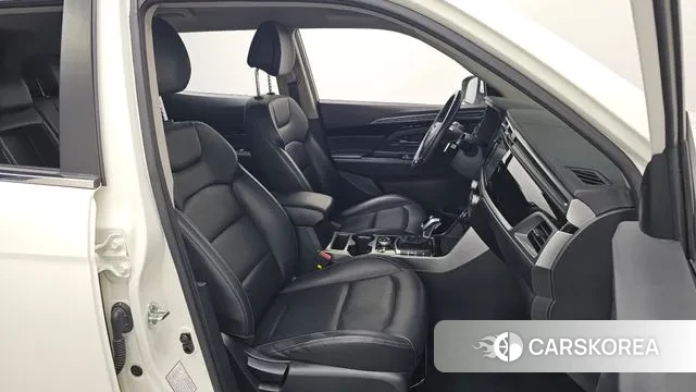 Ssangyong Beautiful Korando 2022 Белый из Кореи, фото 2