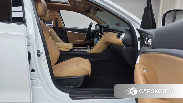 Genesis The New G70 2022 Белый из Кореи, фото 2