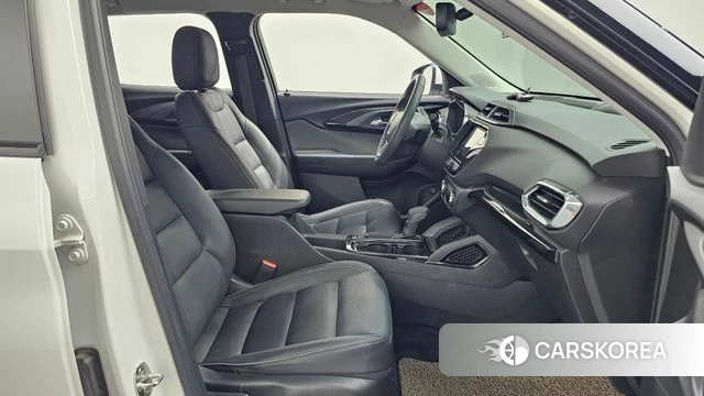 Chevrolet (GM Daewoo) Trailblazer 2021 Белый из Кореи, фото 2