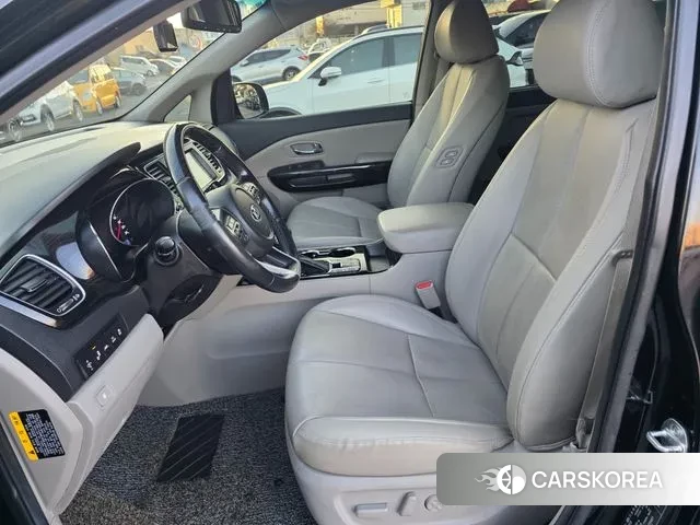 Kia The New Carnival 2018 Черный из Кореи, фото 2