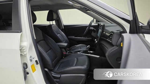 Ssangyong Berry New Tivoli 2022 Белый из Кореи, фото 2