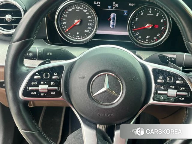 Mercedes-Benz E-Class W213 2018 Черный из Кореи, фото 2