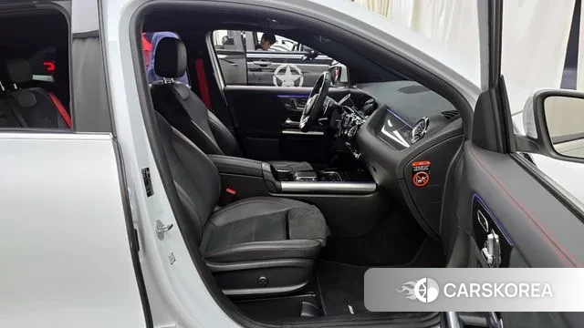 Mercedes-Benz GLA - Class H247 2023 Белый из Кореи, фото 2