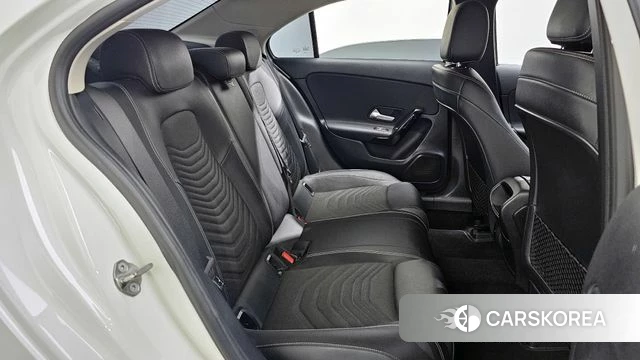 Mercedes-Benz A-Class W177 2020 Белый из Кореи, фото 2