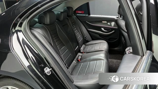 Mercedes-Benz E-Class W213 2019 Черный из Кореи, фото 2