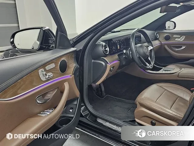 Mercedes-Benz E-Class W213 2021 Черный из Кореи, фото 2