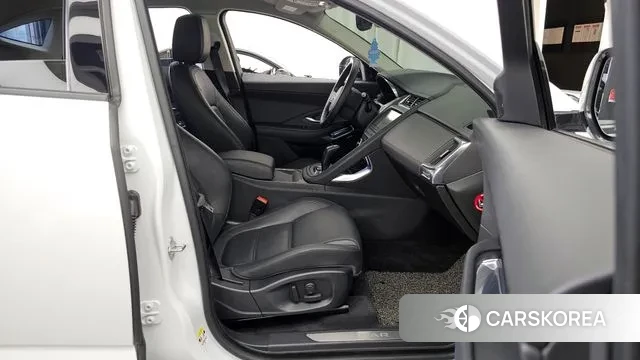 Jaguar E-PACE 2018 Белый из Кореи, фото 2