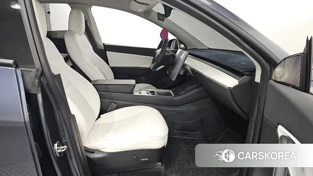 Tesla Model Y 2021 Серый из Кореи, фото 2