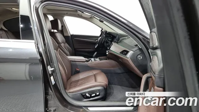 BMW 5 Series (G30) id 2277068 из Кореи 2