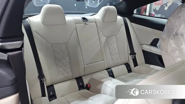 BMW 4 Series (G22) 2024 Белый из Кореи, фото 2