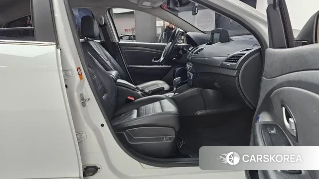 Renault Korea (Samsung) SM3 Z.E. 2019 Белый из Кореи, фото 2