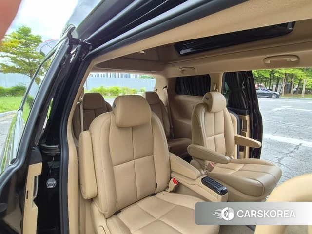 Kia The New Carnival 2018 Черный из Кореи, фото 2