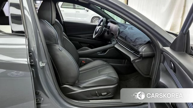 Hyundai The New Avante (CN7) 2024 Серый из Кореи, фото 2