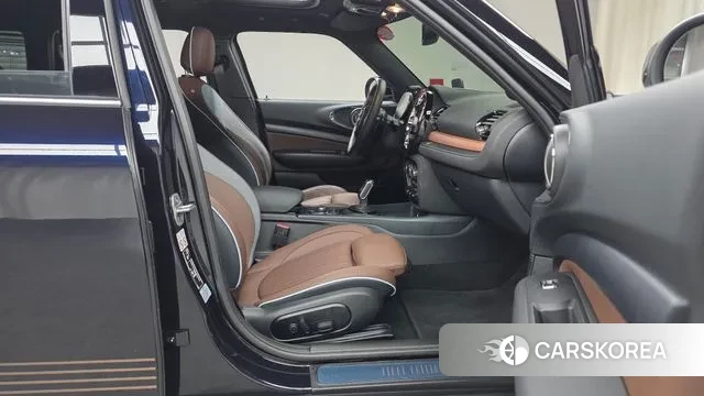 Mini Cooper S Clubman 2024 Черный из Кореи, фото 2