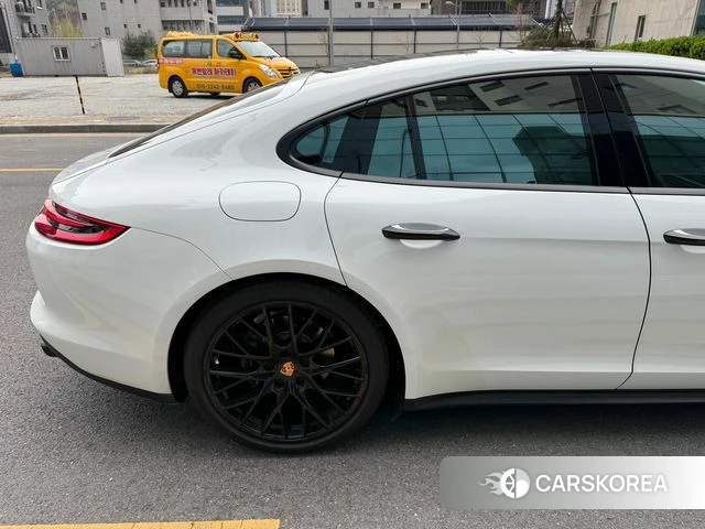 Porsche Panamera (971) 2020 Белый из Кореи, фото 2