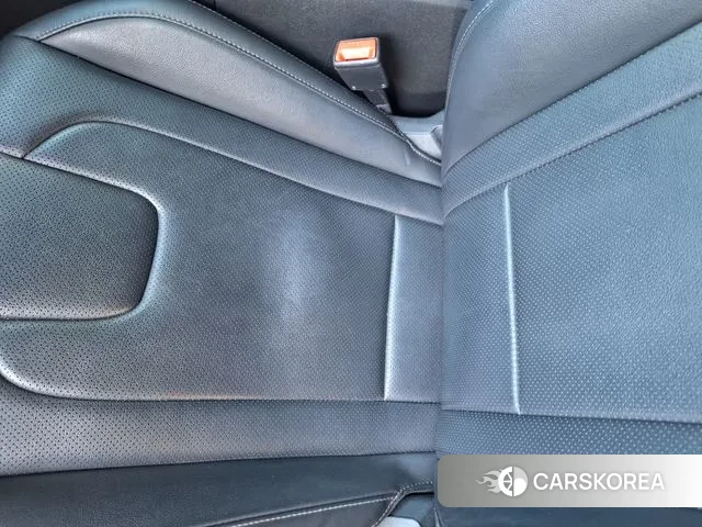 Hyundai Avante (CN7) 2021 Светло-зеленый из Кореи, фото 2